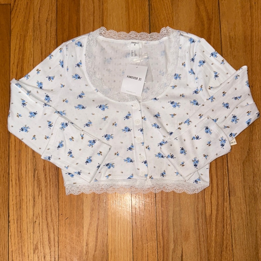 Forever 21 Floral Cropped Cardigan